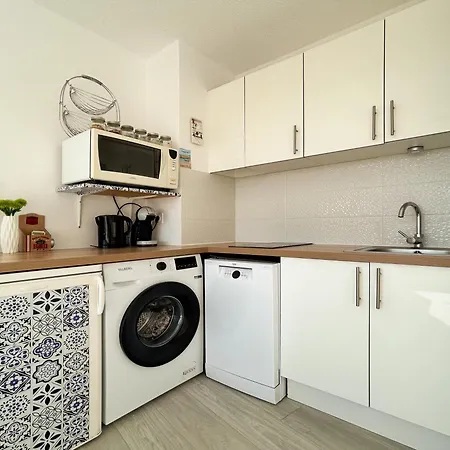 Pacific - Avec Terrasse Parking Et Clim La Grande-Motte